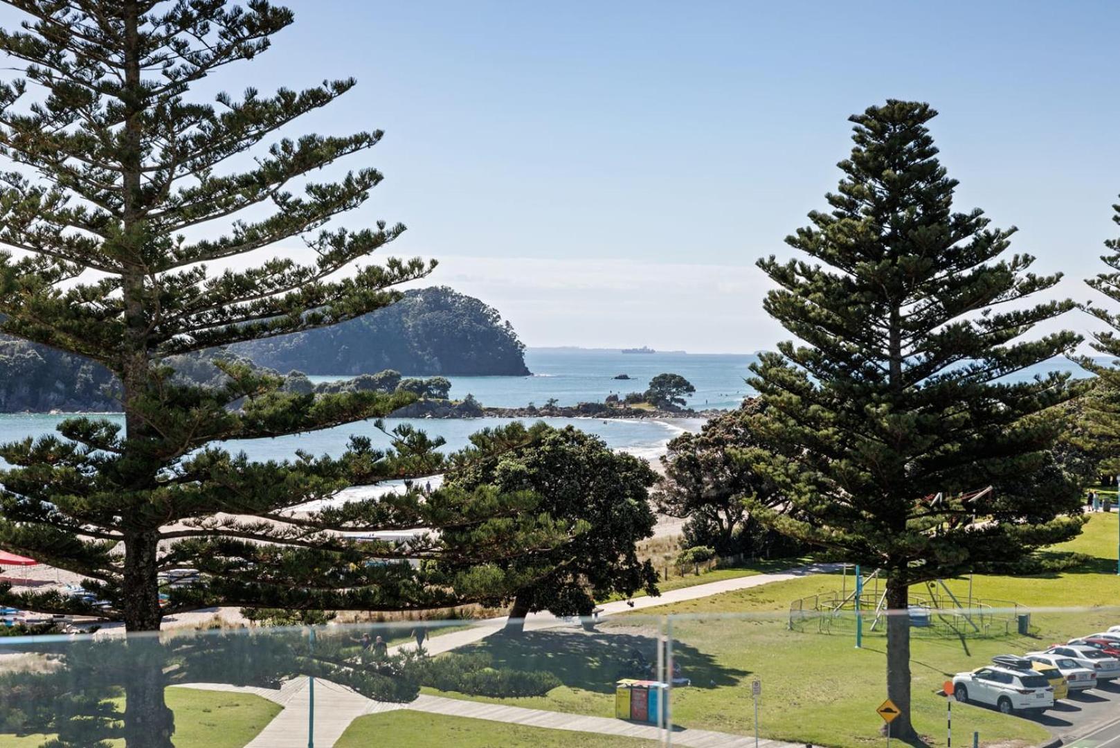 Oceanside Bliss - Absolute Beachfront - Uninterrupted Ocean Views With Pool Маунт-Маунгани Экстерьер фото