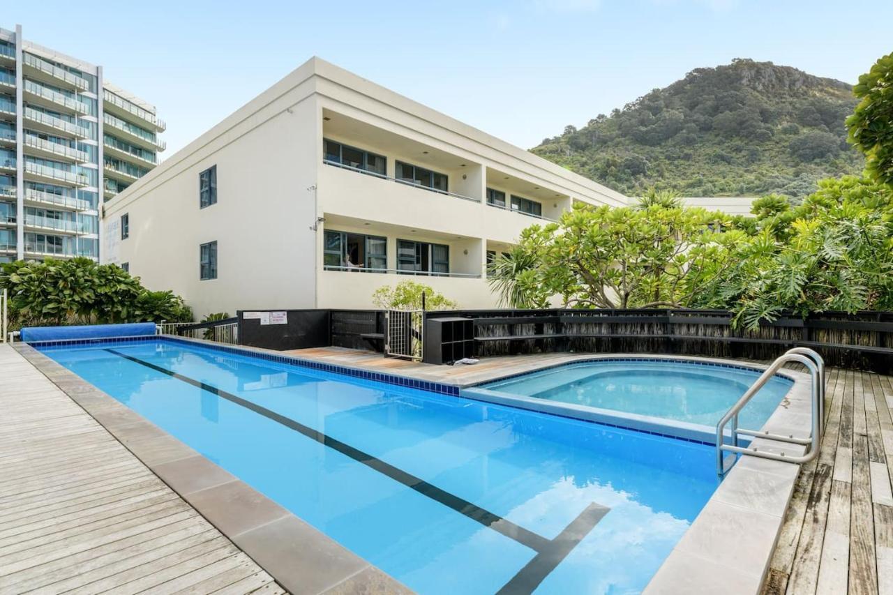Oceanside Bliss - Absolute Beachfront - Uninterrupted Ocean Views With Pool Маунт-Маунгани Экстерьер фото